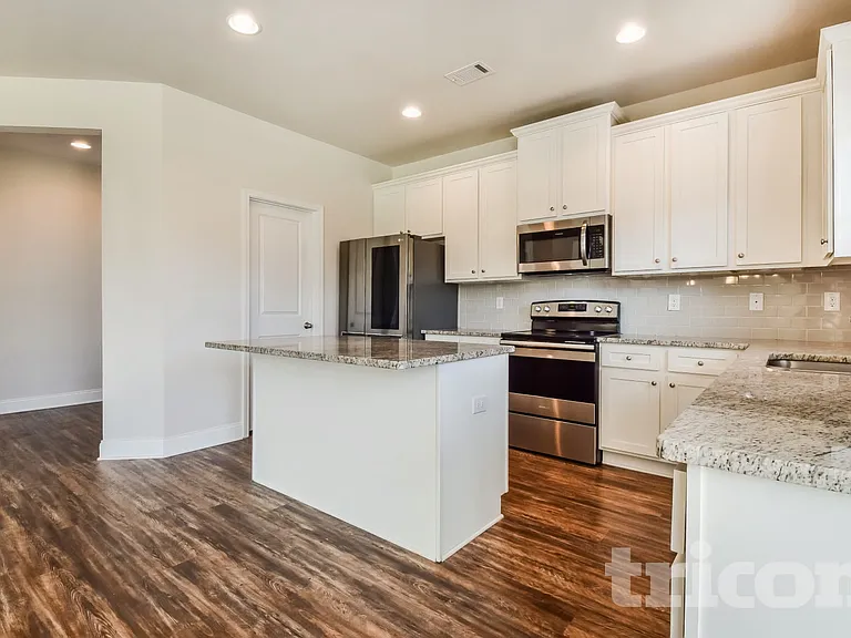 4302 Bella View Dr — Photo 3