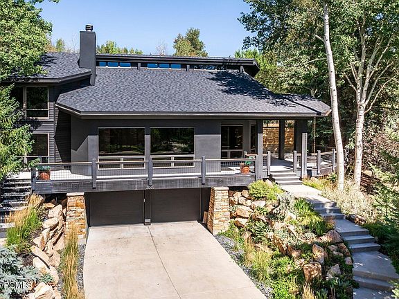 3rd image of 3065 Oak Rim Ln