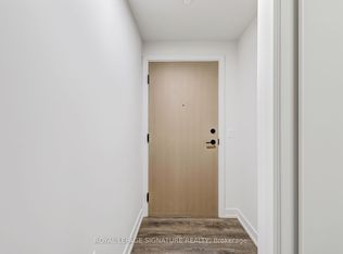 181 Sterling Rd #921, Toronto, ON M6R 2B2