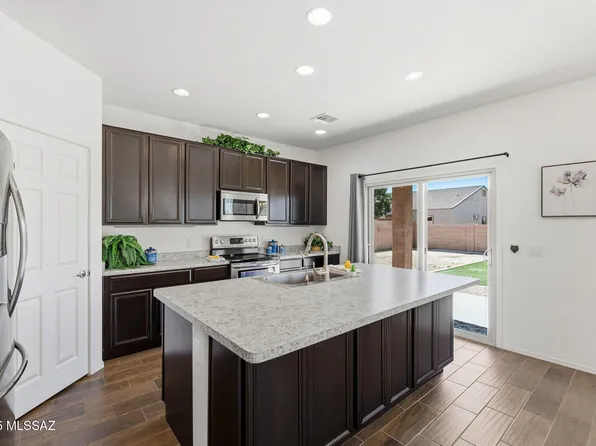 11057 W Cardium Ln, Marana, AZ 85658