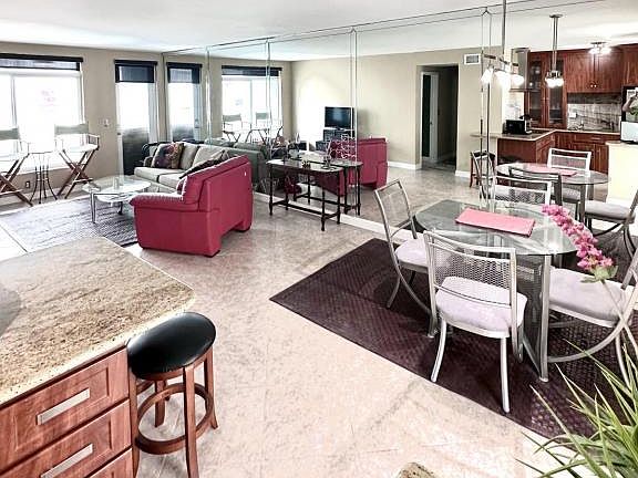 2nd image of 1150 Euclid Ave APT 210