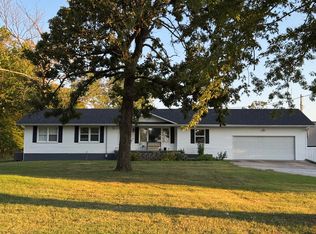 4914 W Farm Road 82, Springfield, MO 65803