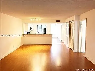201 Lakeview Dr #204 — Photo 6