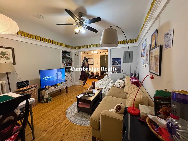 8 Farrington Ave #4T — Photo 11