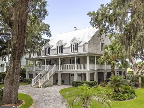 208 Barkentine Dr, Saint Marys, GA 31558