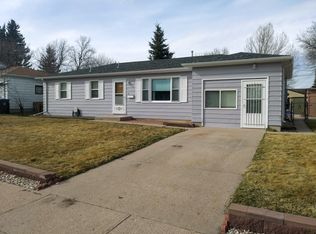 3432 E 11th St, Cheyenne, WY 82001