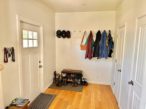 2nd image of 2728 Valencia St