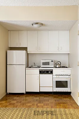 Sold by Empire State Properties | media 5