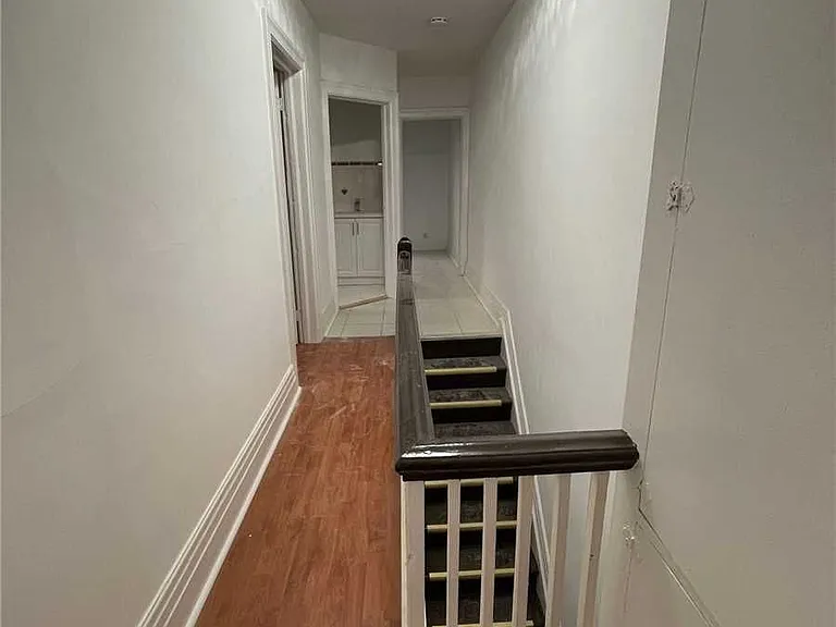 1228 Dufferin St #2 — Photo 7