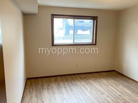 4th image of 802 N 46th St APT 1