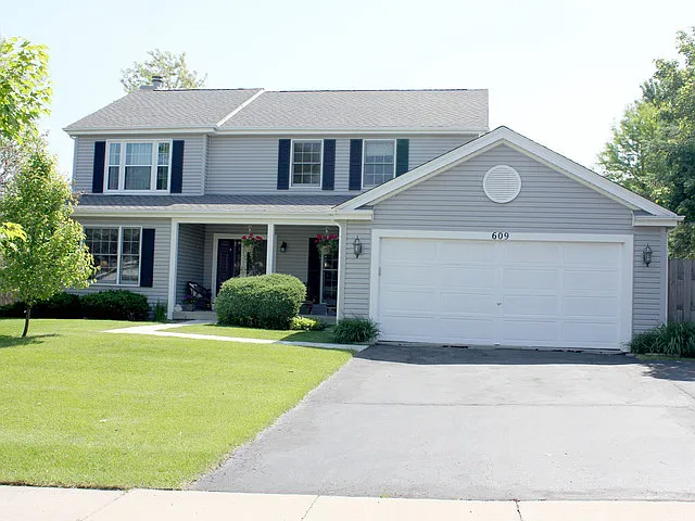 609 Sandpiper Ct photo 1