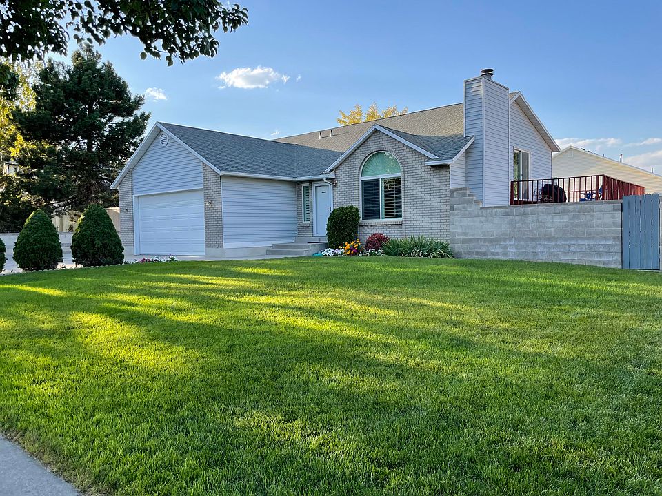 1st image of 4864 W Edinburgh Ln