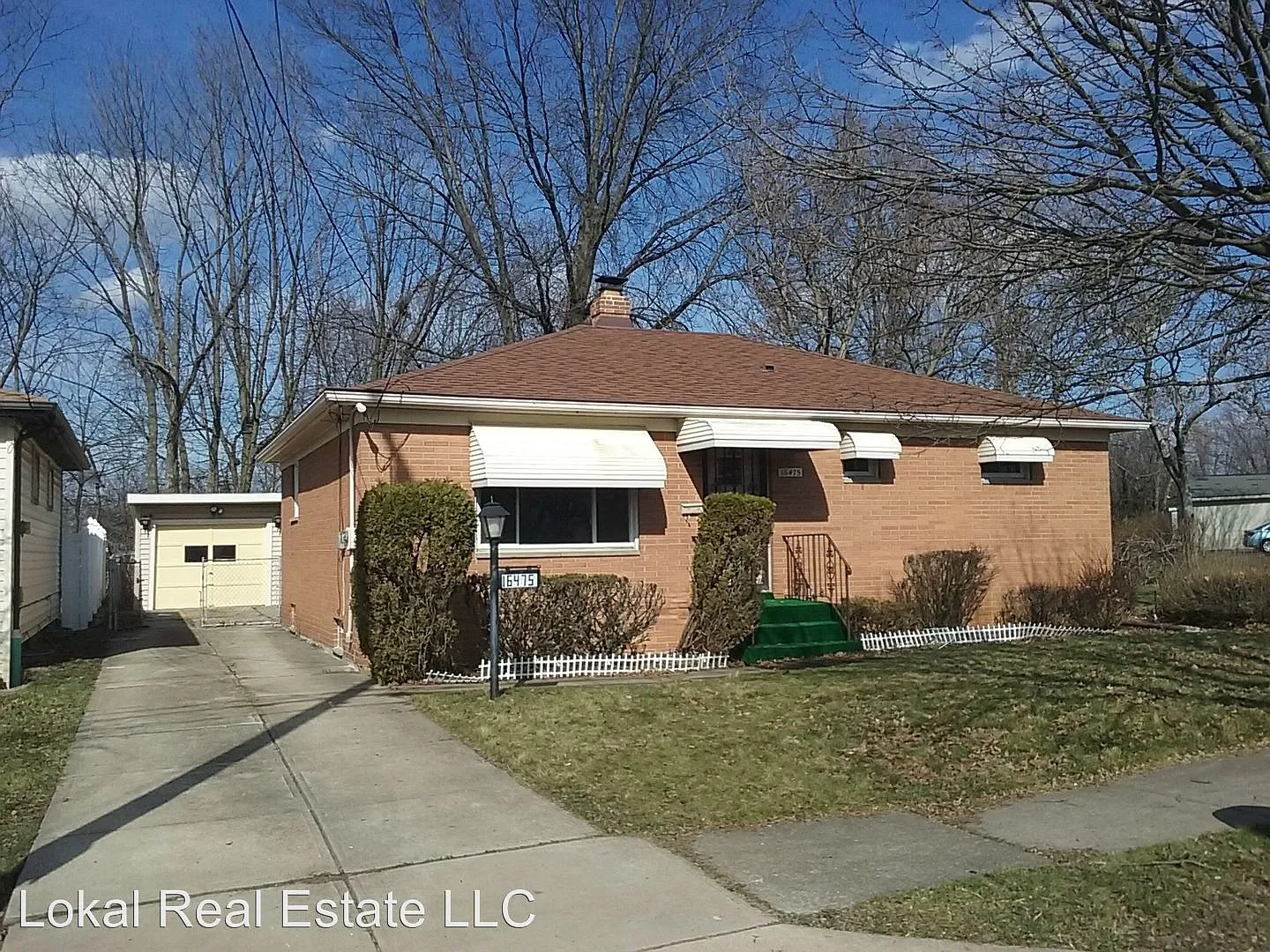 16475 Home St photo 1