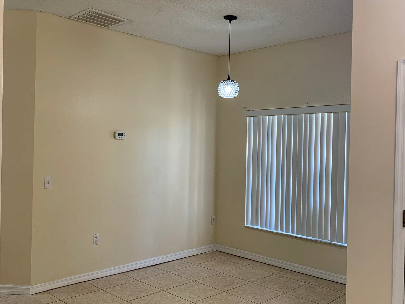 6 bed, $2,550 — Photo 4