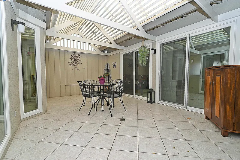 Thumbnail 15