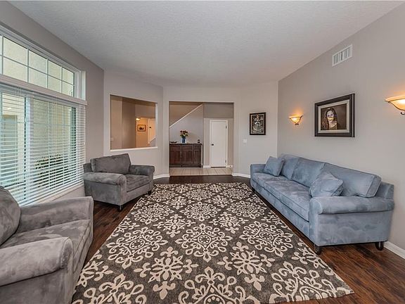 4th image of 1319 Kings Way Ln