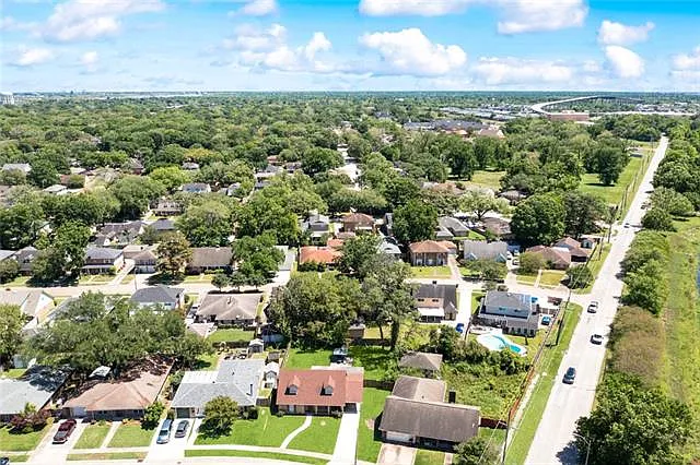 3738 Somerset Dr — Photo 34