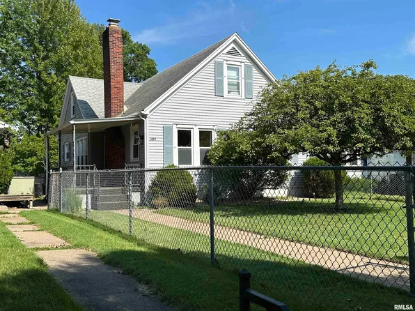 1003 S 22nd St, Quincy, IL 62301