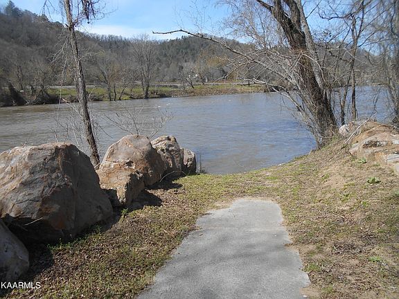 3rd image of 36 Rivercrest Way Lot 36R