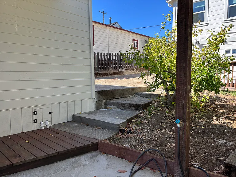 444 E Military St #C — Photo 21