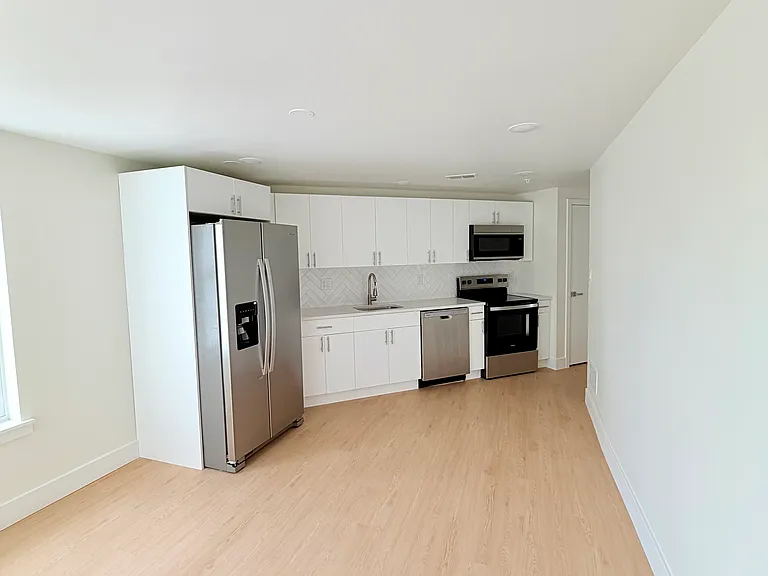 4212 Lancaster Ave #302 — Photo 11