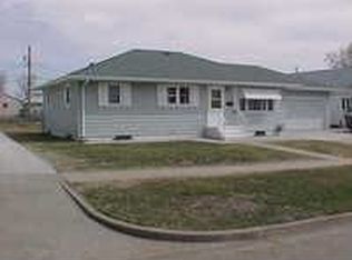 511 S 13th St, Bismarck, ND 58504