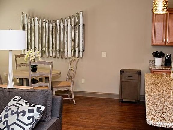 3rd image of 210 W Cranford Ave #11567608