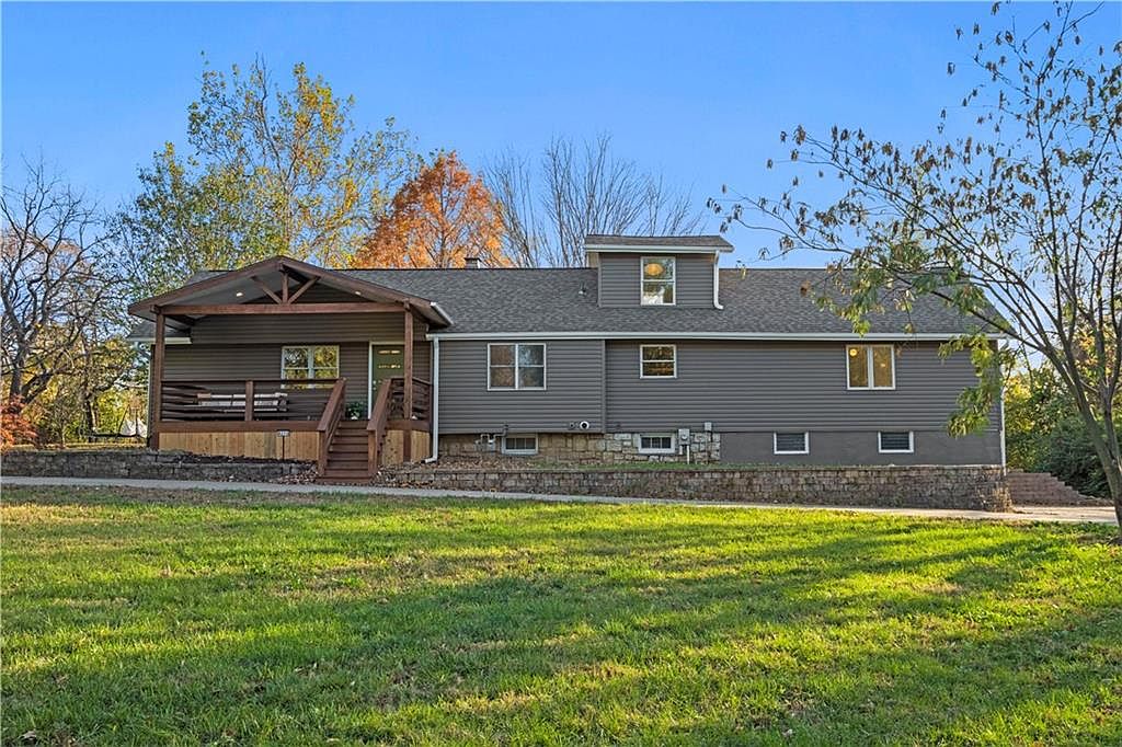 8213 W 54th Ter, Overland Park, KS 66202 | Zillow