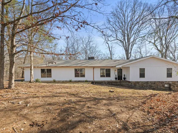 111 Margaret Cv, Florence, AL 35634