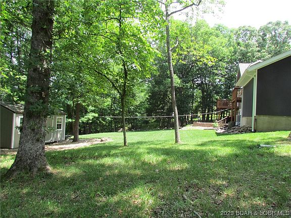 4th image of 779 Panoramic Dr