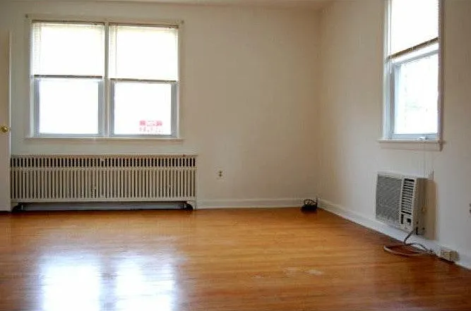 8037 Pine Rd #2 — Photo 4