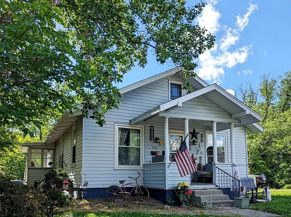 401 S 6th St, Greenville, IL 62246