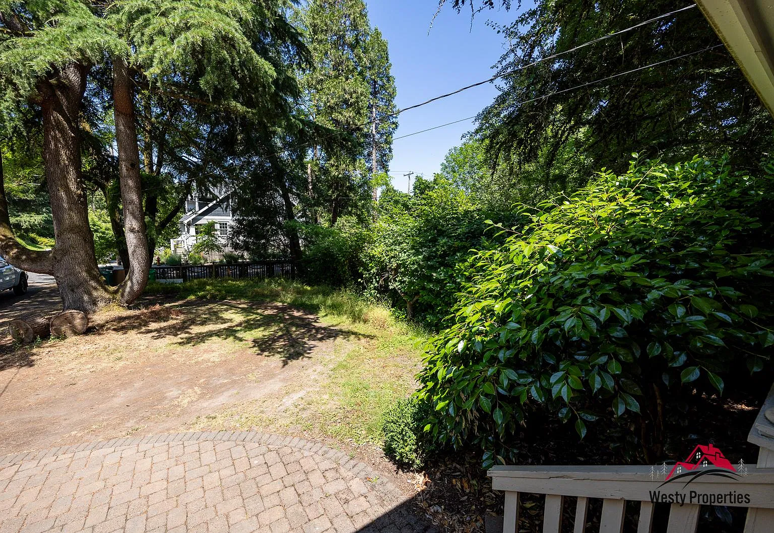 7548 SW 35th Ave — Photo 4