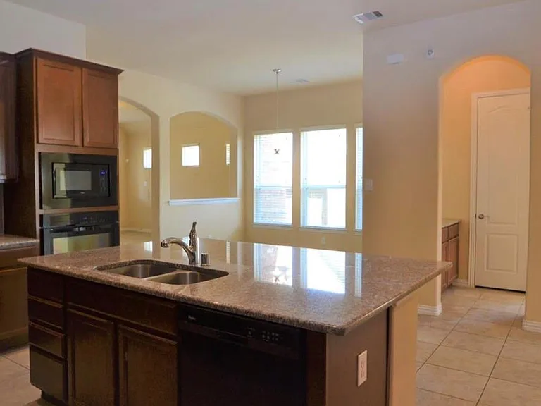 7219 Pearl Terrace Ln — Photo 23
