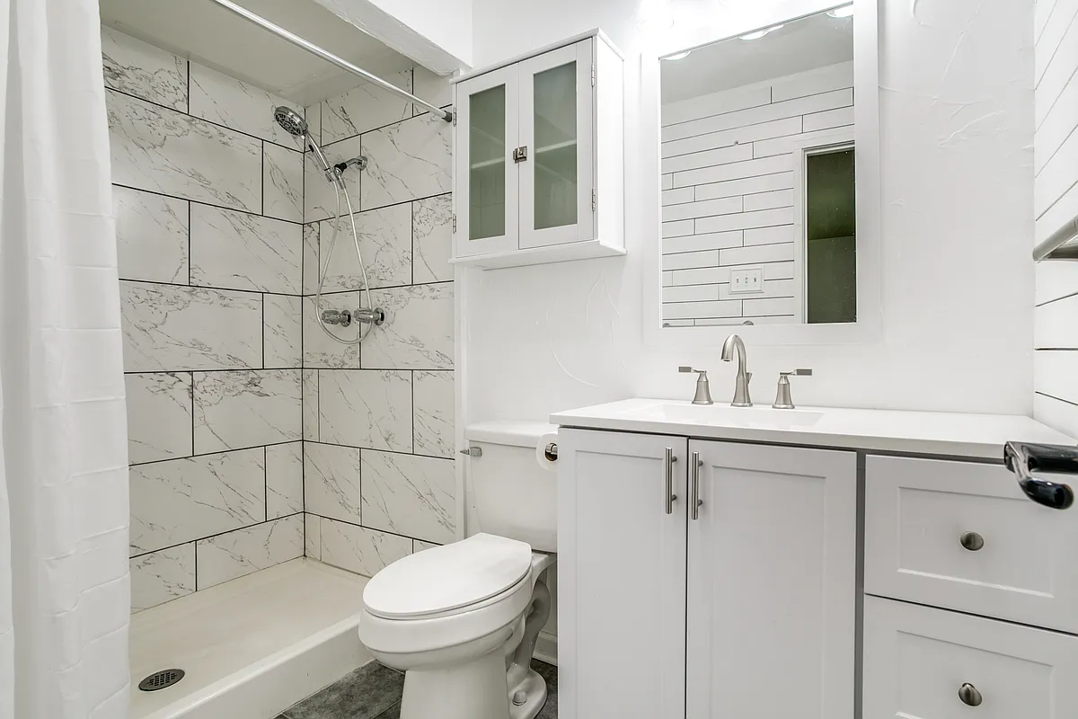 Building Photo - 551 Hightrail Dr