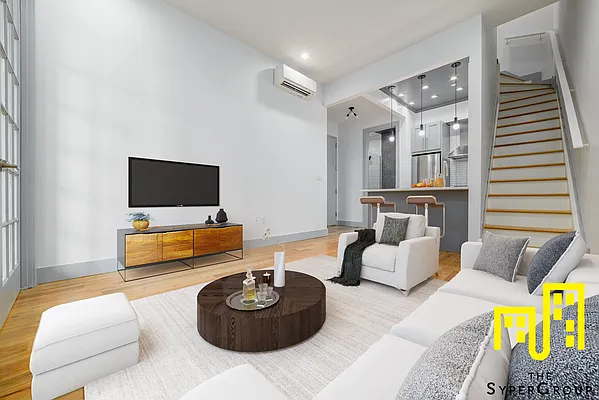 Rented by The Syper Group | media 66