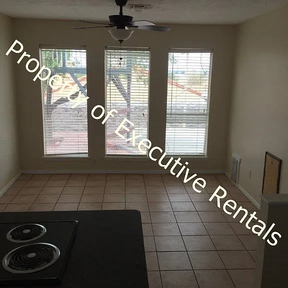 3029 Missouri Ave — Photo 11
