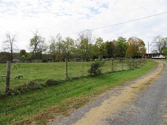 2nd image of 26 Millers Hill Ln