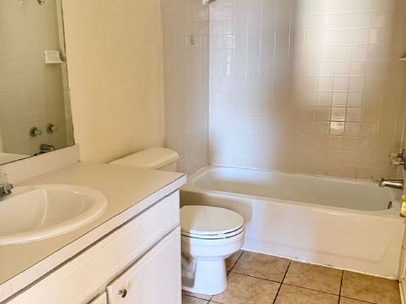 5th image of 3803 Woodrow Dr