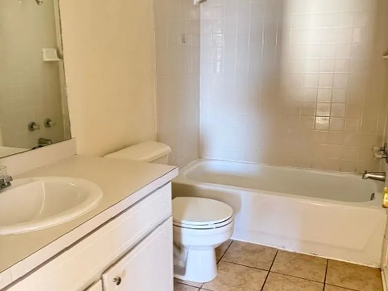 3803 Woodrow Dr — Photo 5