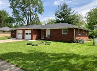801 E Harding Dr, Urbana, IL