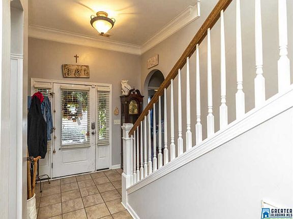 2nd image of 6147 Longmeadow Cir