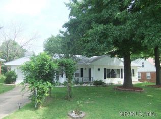 38 Southern Dr, Belleville, IL