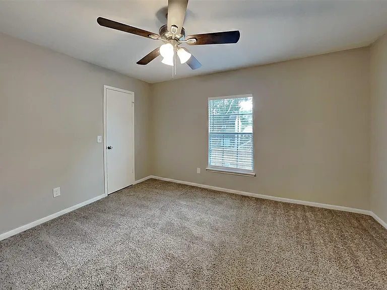 1031 Cascade Creek Dr — Photo 13