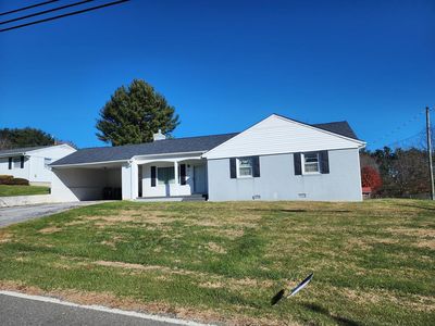 341 E Grayson St, Hillsville, VA, 24343