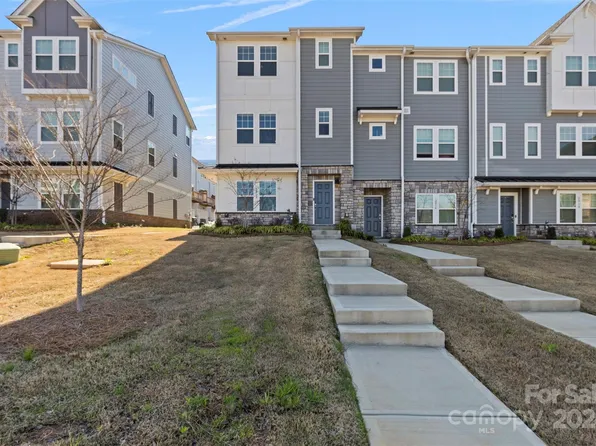 2018 Tears Ln, Charlotte, NC 28217