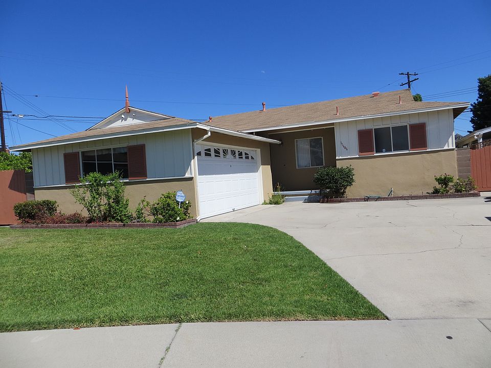 1st image of 11646 Elmhurst Dr