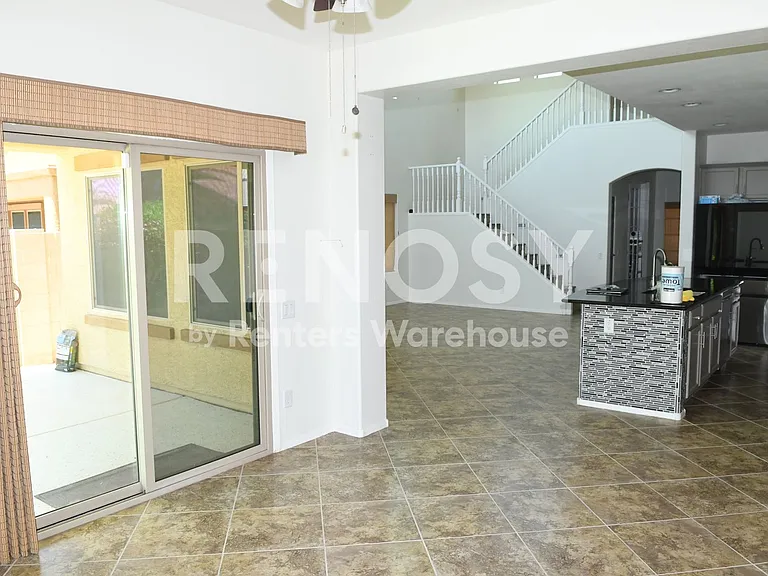 10827 W Cottontail Ln — Photo 8