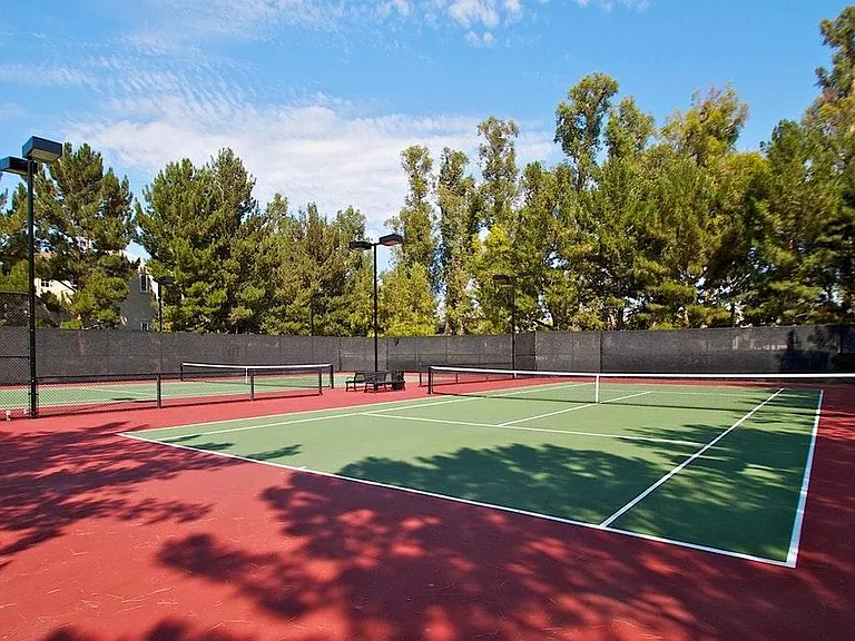 7 Grass Valley — Photo 10