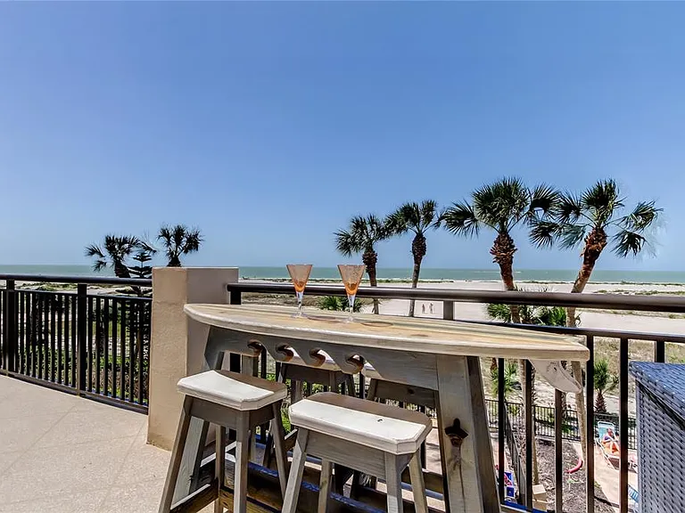 1270 Gulf Blvd #304 — Photo 4